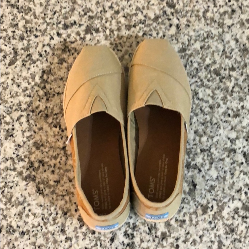 Men’s Toms Shoes